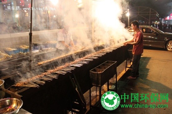 省环保厅厅长张波:我也爱吃烧烤,但污染不可小视