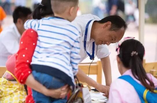 万达乐园全程微笑高能 游客好评如潮 万达乐园全程微笑高能 游客好评如潮