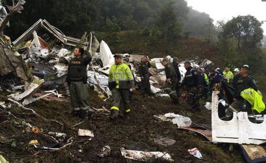 体育早报:空难遇难人数更正为71人 4人未登机6人幸存