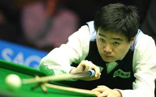 体育早报:皇马晋级多特逆天8-4 欧冠首现00后球员