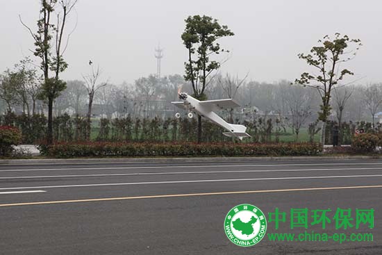 扬州用无人机遥感进行环境监测 陆空一体化打赢环保信息战
