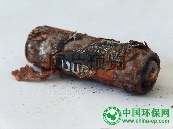 陕西:全省严厉打击食品药品和环境污染犯罪 台湾:研发以硫酸亚铁溶解废电池变吸附剂