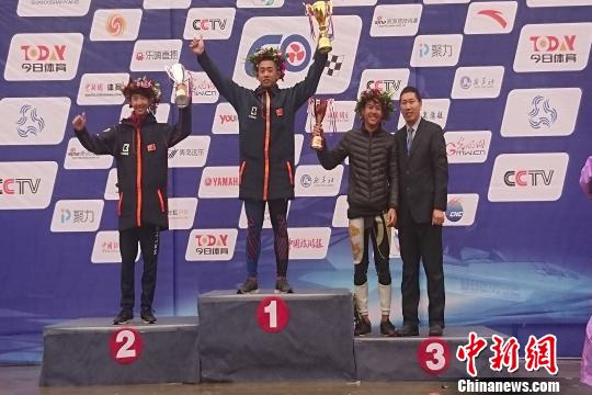 图为本次比赛获奖选手。 燕武 摄