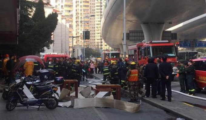 上海饭店起火 事故造成三名店内工作人员死亡