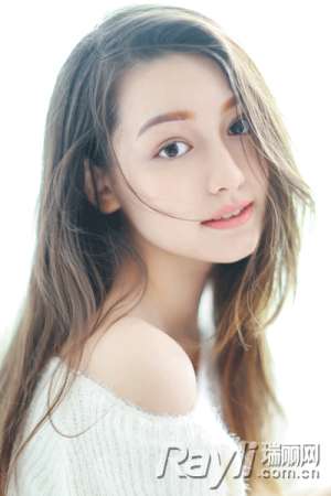 一脸菜色“姨妈”脸 完全就是欠收拾