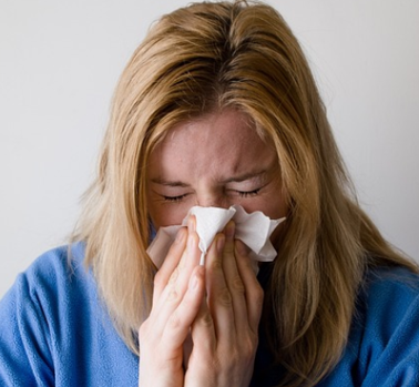 急性鼻炎吃再林阿莫西林胶囊管用不？这篇文章有答案！