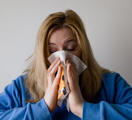 流感喉咙痛一般几天能好？巧用金笛帮你快速缓解~